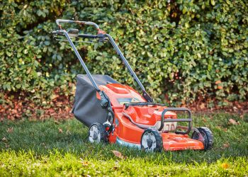 Rasenmaeher Gujer Landmaschinen AG, Husqvarna Vertretung